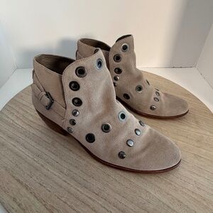 Sam Edelman Women’s Suede Studded Grommet Ankle Boots Size 7.5 M Gray Taupe